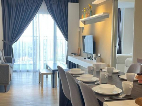 Emerald Avenue Cozy 3R3B Apartment 715